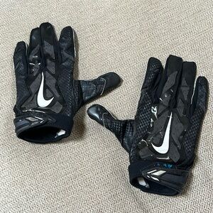 Nike Sports Gloves size large